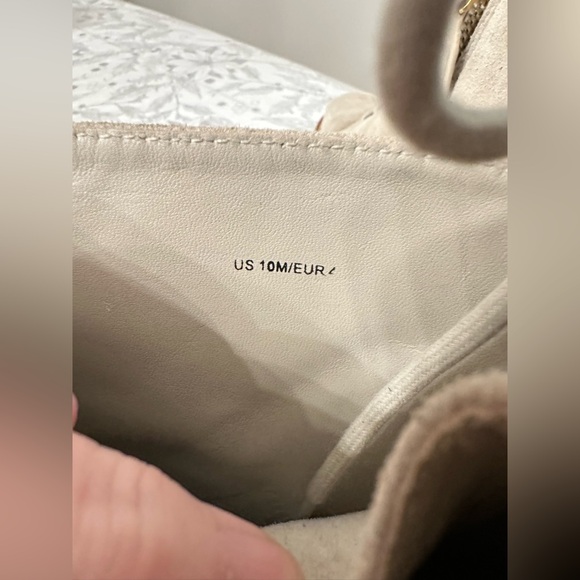 Vince Women's Cabria Lace Up Lug Sole Boots in Farro Size 10M water repellent - Picture 10 of 16